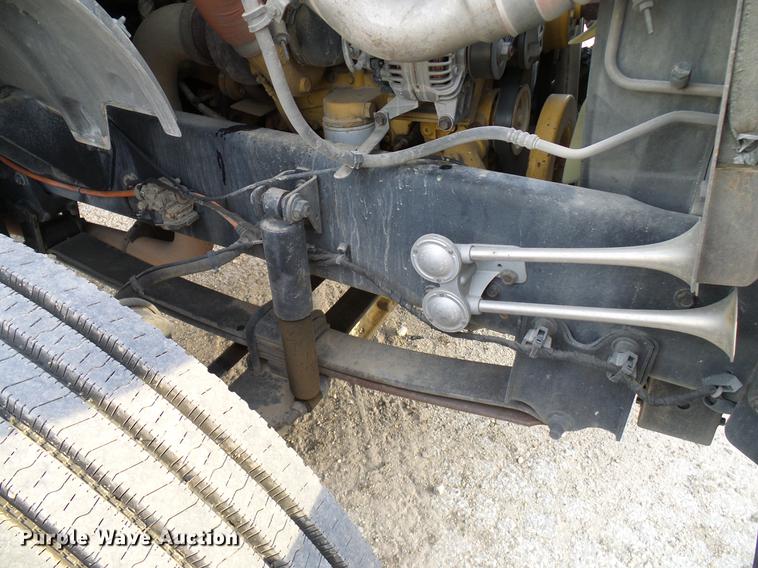 image for item DD8313 2008 Ford F750 Super Duty service truck with crane