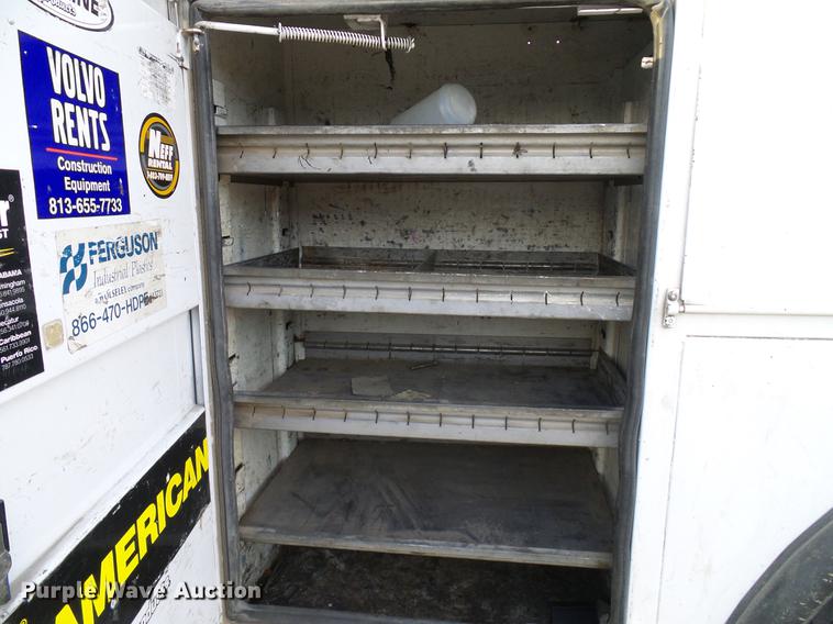 image for item DD8313 2008 Ford F750 Super Duty service truck with crane