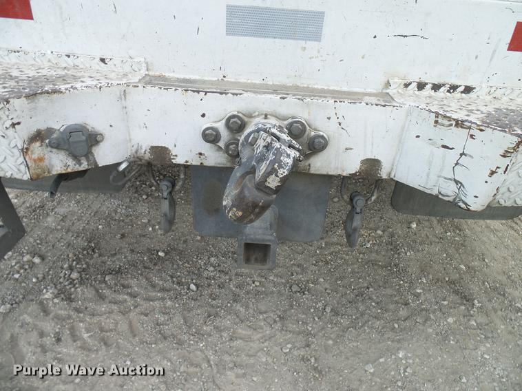 image for item DD8313 2008 Ford F750 Super Duty service truck with crane