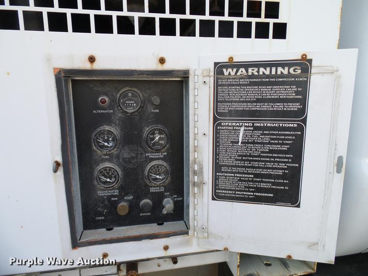 image for item DD8314 2007 Ford F750 service truck