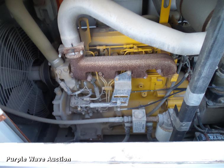 image for item DD8314 2007 Ford F750 service truck