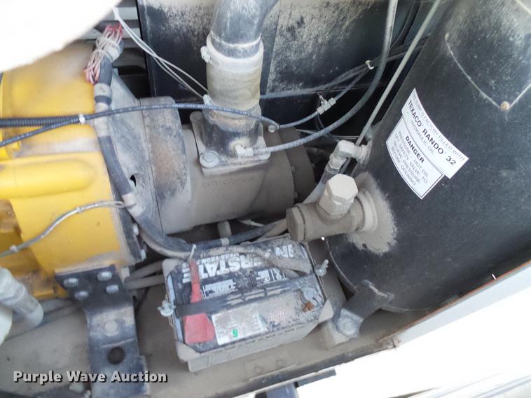 image for item DD8314 2007 Ford F750 service truck