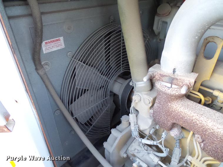 image for item DD8314 2007 Ford F750 service truck