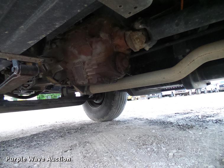 image for item DD8314 2007 Ford F750 service truck