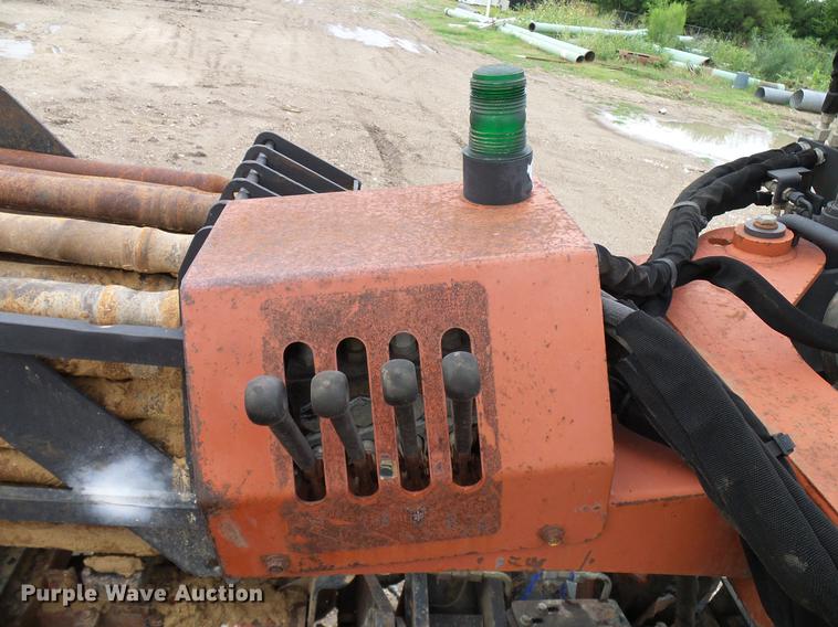 image for item DD8319 2001 Ditch Witch JT2720 directional boring unit