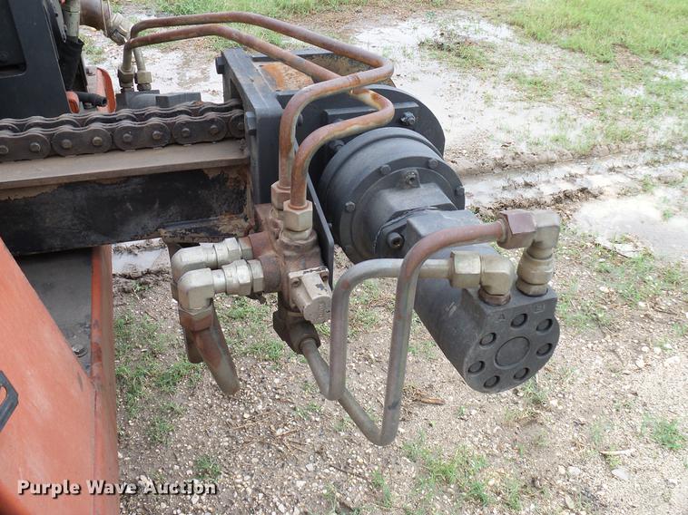 image for item DD8319 2001 Ditch Witch JT2720 directional boring unit