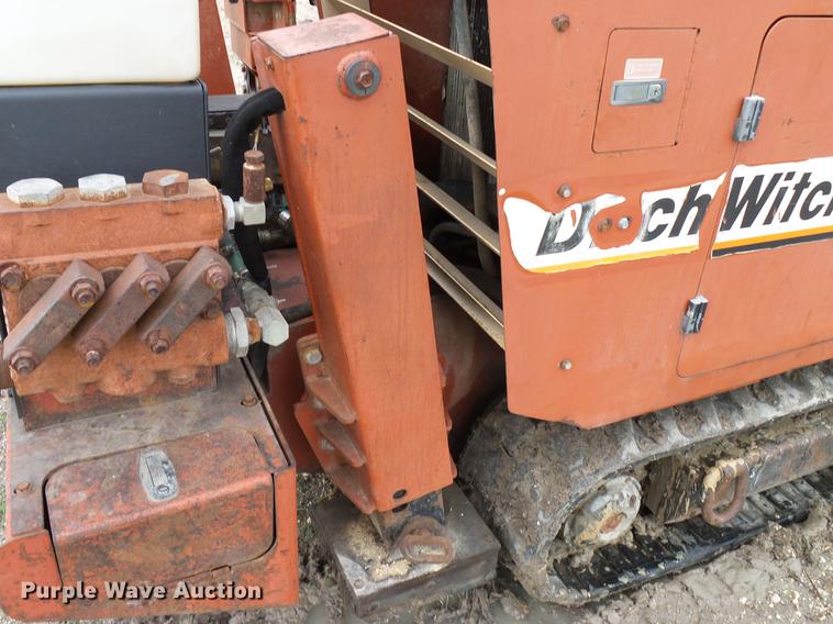 image for item DD8319 2001 Ditch Witch JT2720 directional boring unit