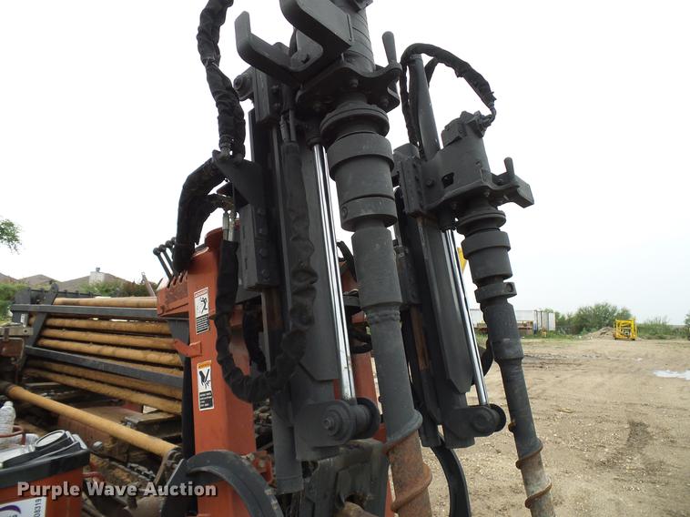 image for item DD8319 2001 Ditch Witch JT2720 directional boring unit