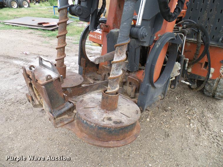 image for item DD8319 2001 Ditch Witch JT2720 directional boring unit