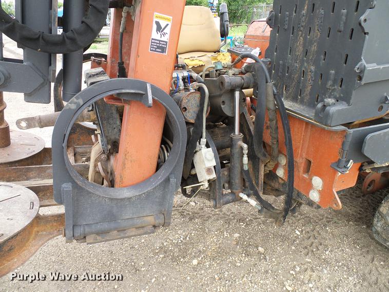 image for item DD8319 2001 Ditch Witch JT2720 directional boring unit