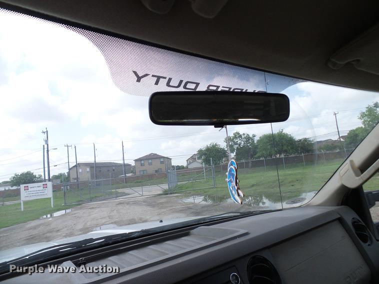 image for item DD8324 2010 Ford F450 Super Duty XL Crew Cab flatbed truck