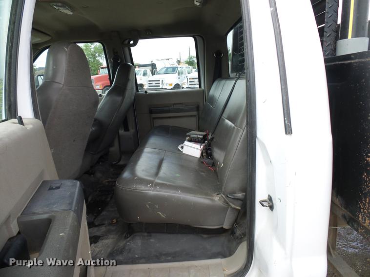 image for item DD8324 2010 Ford F450 Super Duty XL Crew Cab flatbed truck