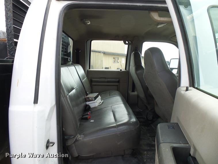 image for item DD8324 2010 Ford F450 Super Duty XL Crew Cab flatbed truck