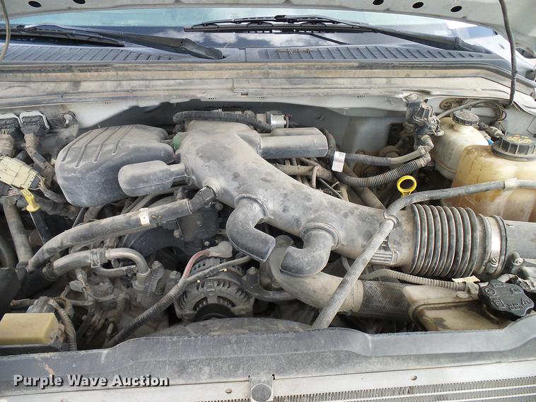 image for item DD8324 2010 Ford F450 Super Duty XL Crew Cab flatbed truck