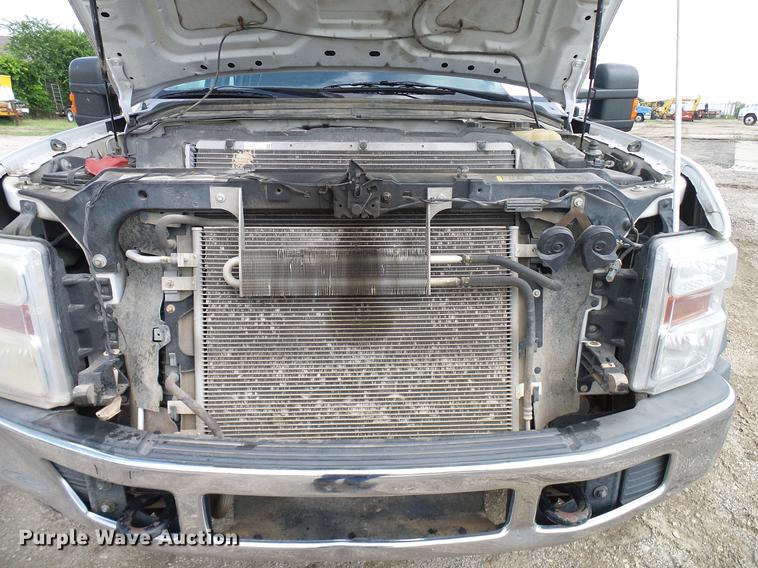 image for item DD8324 2010 Ford F450 Super Duty XL Crew Cab flatbed truck