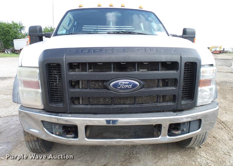 image for item DD8324 2010 Ford F450 Super Duty XL Crew Cab flatbed truck