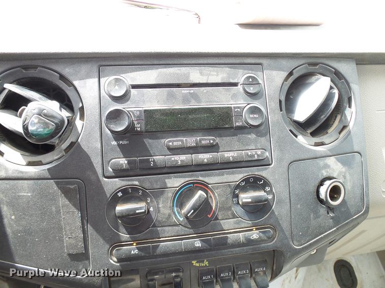 image for item DD8327 2008 Ford F450 Super Duty Crew Cab flatbed truck