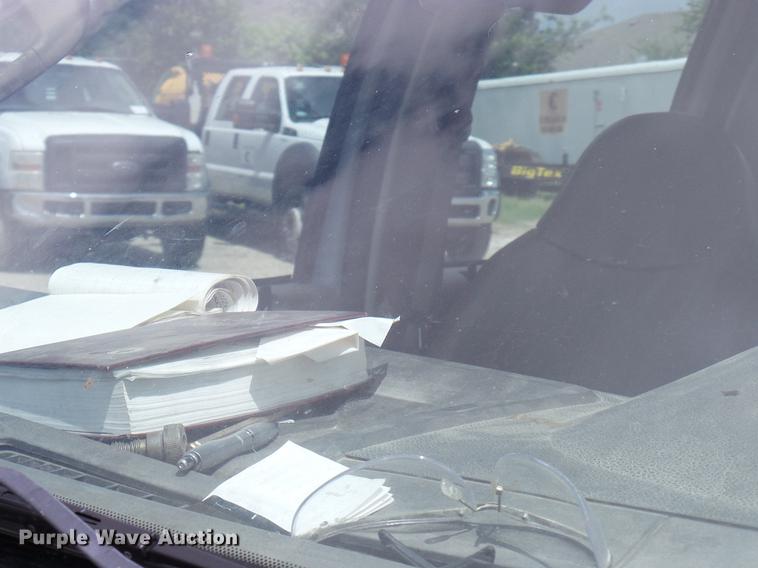 image for item DD8327 2008 Ford F450 Super Duty Crew Cab flatbed truck