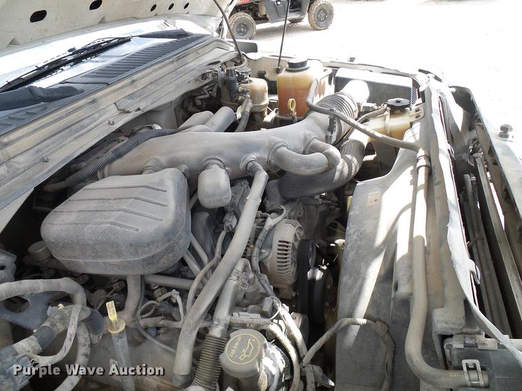 image for item DD8327 2008 Ford F450 Super Duty Crew Cab flatbed truck