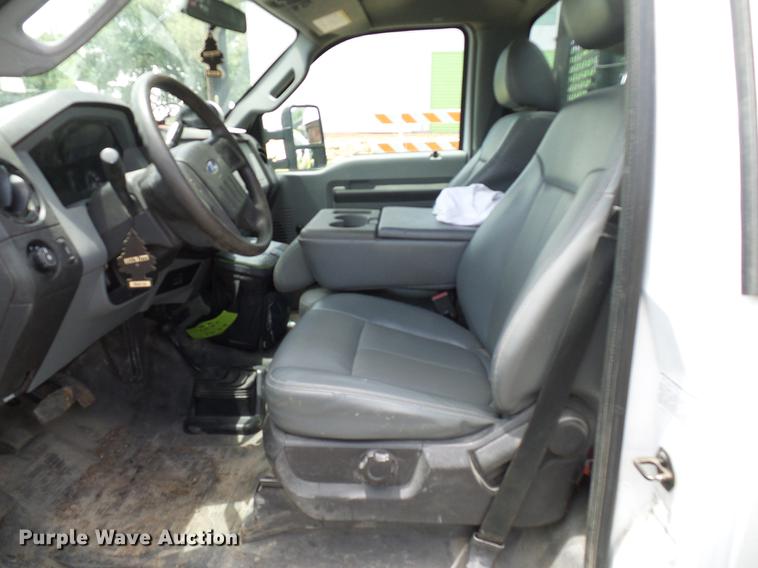 image for item DD8330 2014 Ford F550 Super Duty flat bed truck