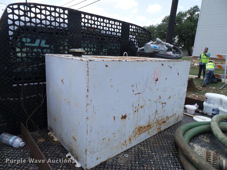 image for item DD8330 2014 Ford F550 Super Duty flat bed truck