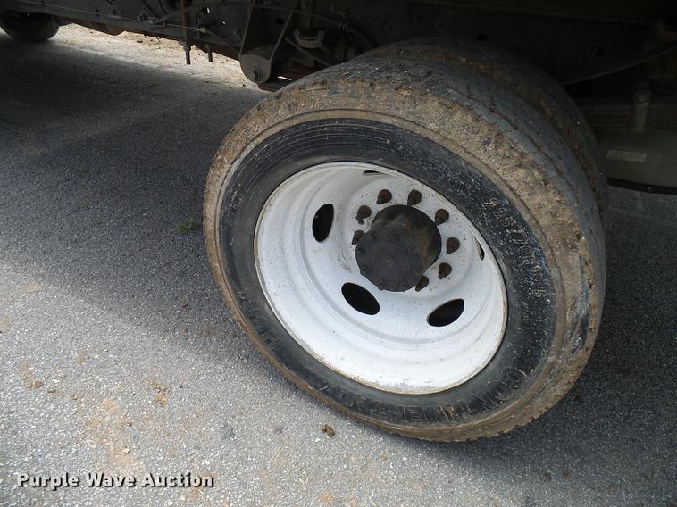 image for item DD8330 2014 Ford F550 Super Duty flat bed truck