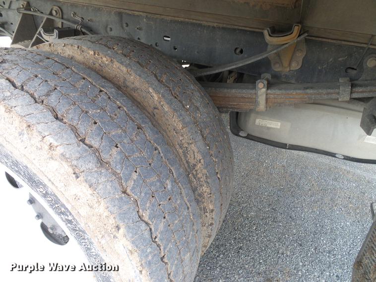 image for item DD8330 2014 Ford F550 Super Duty flat bed truck