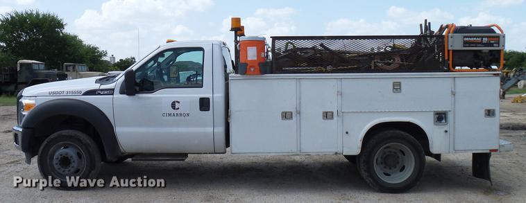 image for item DD8332 2013 Ford F450 Super Duty service truck