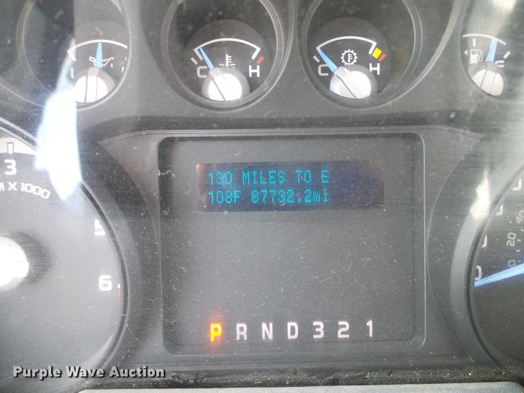 image for item DD8332 2013 Ford F450 Super Duty service truck