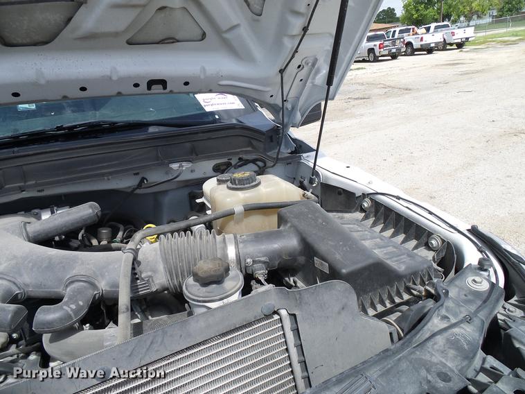 image for item DD8332 2013 Ford F450 Super Duty service truck