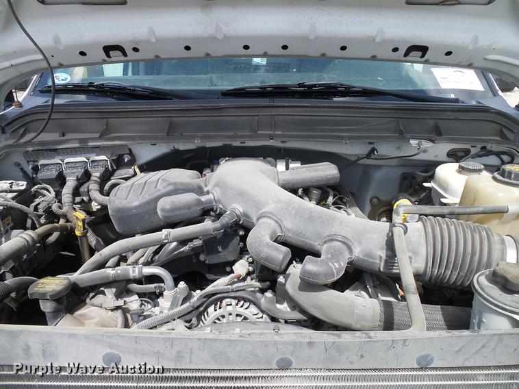 image for item DD8332 2013 Ford F450 Super Duty service truck