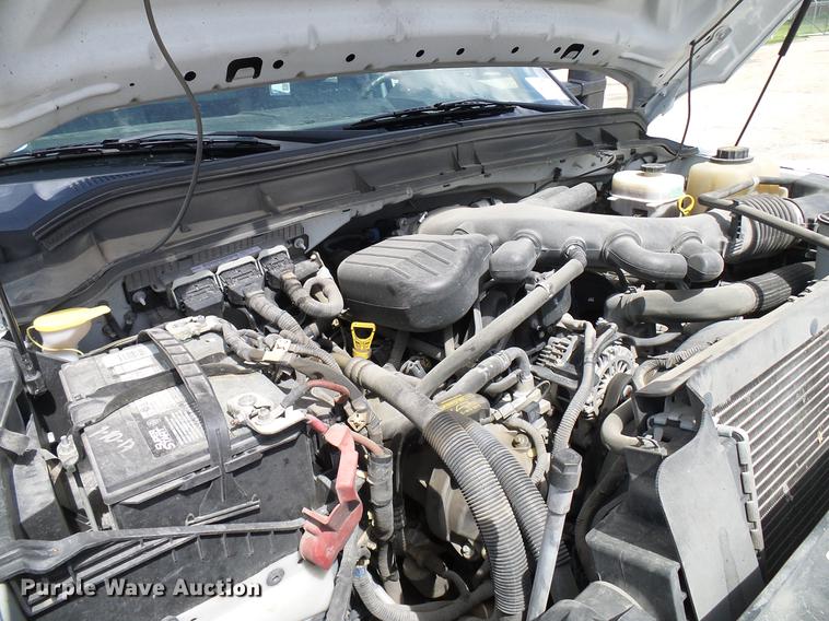 image for item DD8332 2013 Ford F450 Super Duty service truck