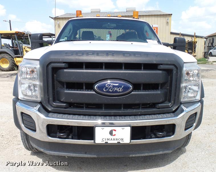 image for item DD8332 2013 Ford F450 Super Duty service truck