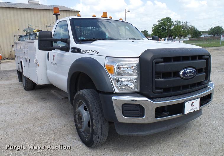 image for item DD8332 2013 Ford F450 Super Duty service truck