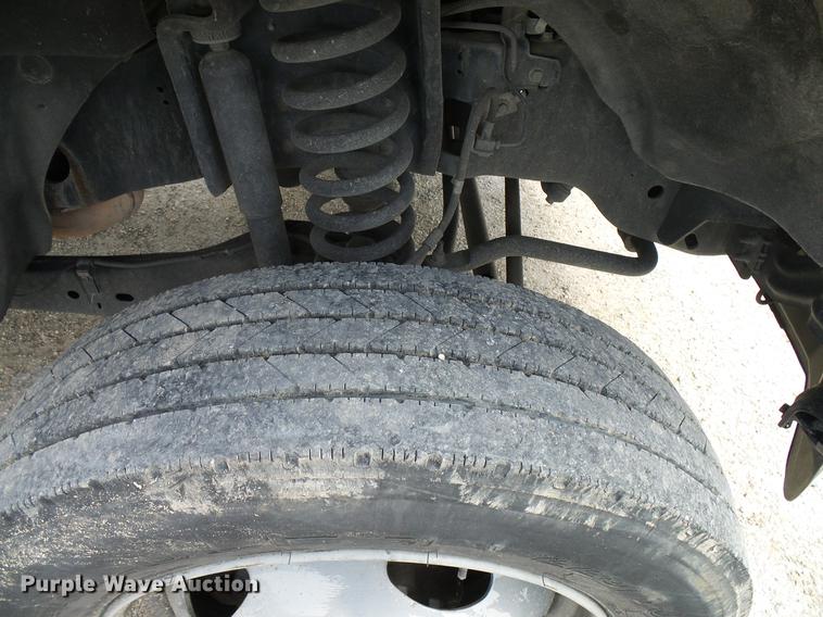 image for item DD8332 2013 Ford F450 Super Duty service truck