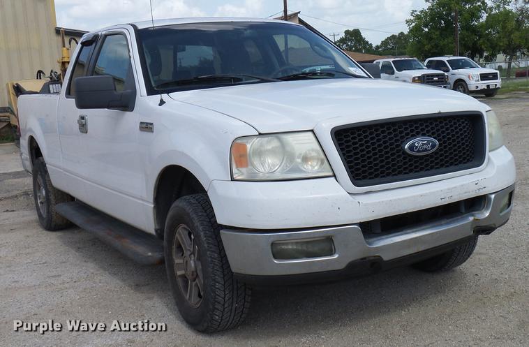 image for item DD8335 2005 Ford F150 SuperCab pickup truck