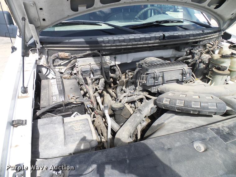 image for item DD8335 2005 Ford F150 SuperCab pickup truck