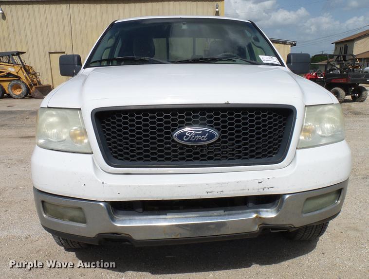 image for item DD8335 2005 Ford F150 SuperCab pickup truck