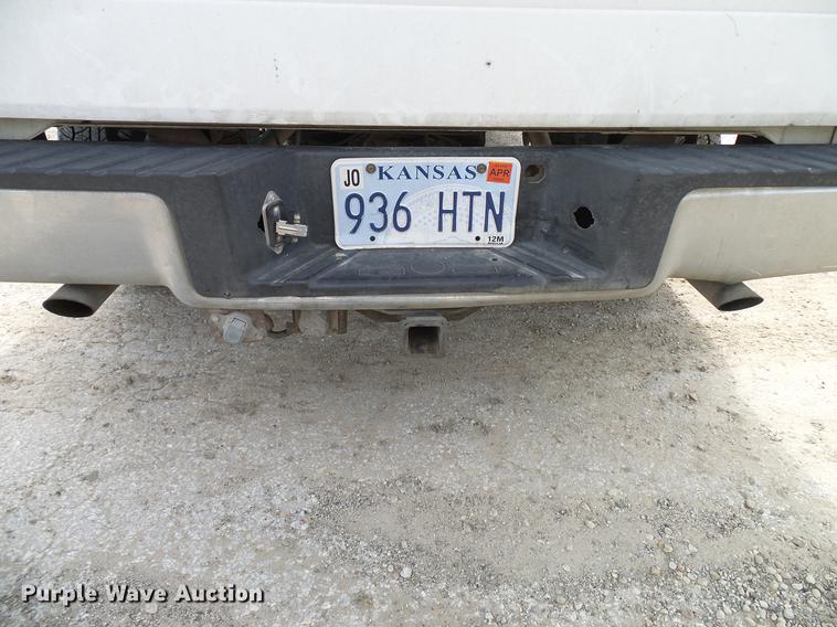 image for item DD8335 2005 Ford F150 SuperCab pickup truck