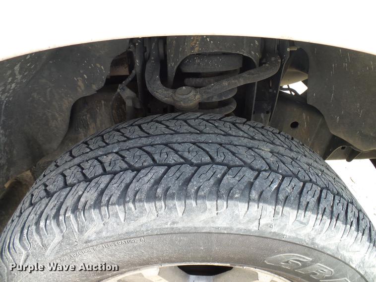 image for item DD8335 2005 Ford F150 SuperCab pickup truck