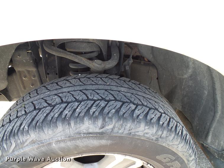 image for item DD8335 2005 Ford F150 SuperCab pickup truck