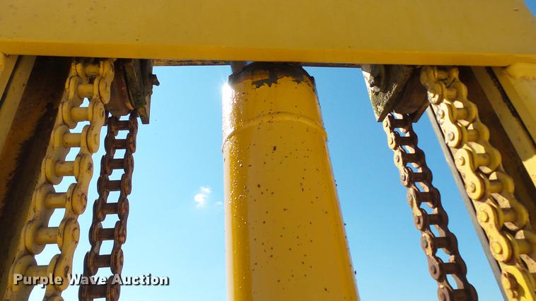 image for item DE4834 International 4500B forklift
