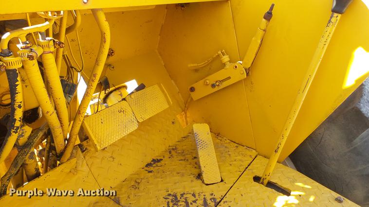 image for item DE4834 International 4500B forklift