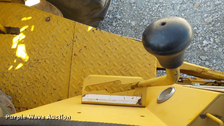 image for item DE4834 International 4500B forklift