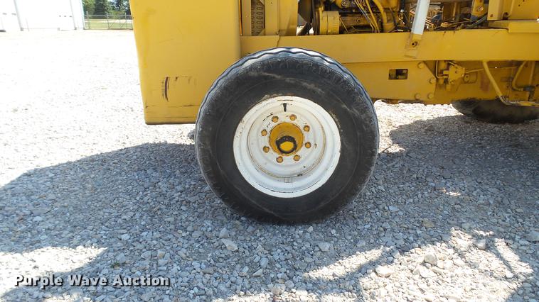 image for item DE4834 International 4500B forklift