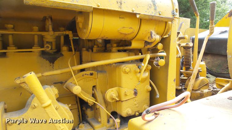 image for item DE4840 1936 Caterpillar RD4 crawler tractor