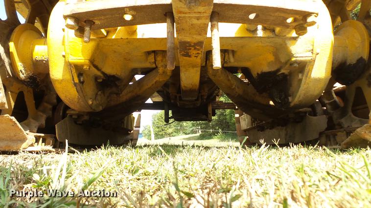 image for item DE4840 1936 Caterpillar RD4 crawler tractor