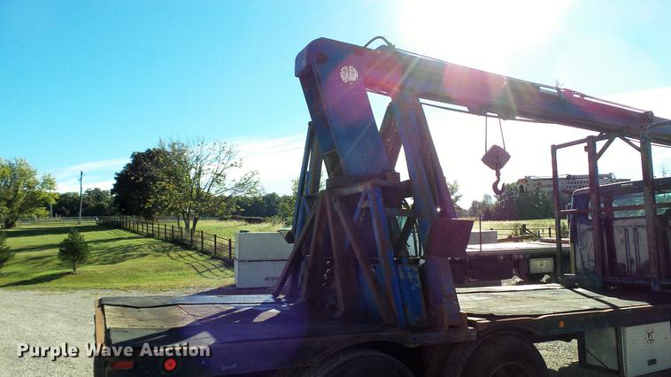 image for item DE4882 1978 International S2500 crane truck