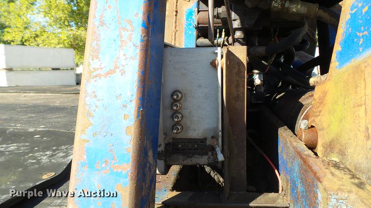 image for item DE4882 1978 International S2500 crane truck