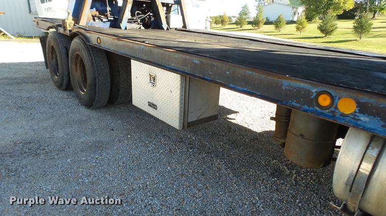 image for item DE4882 1978 International S2500 crane truck